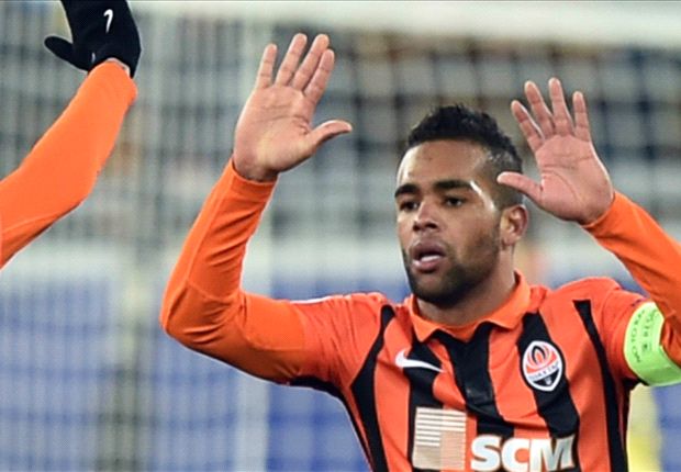 Teixeira 'very happy' with Chelsea interest
