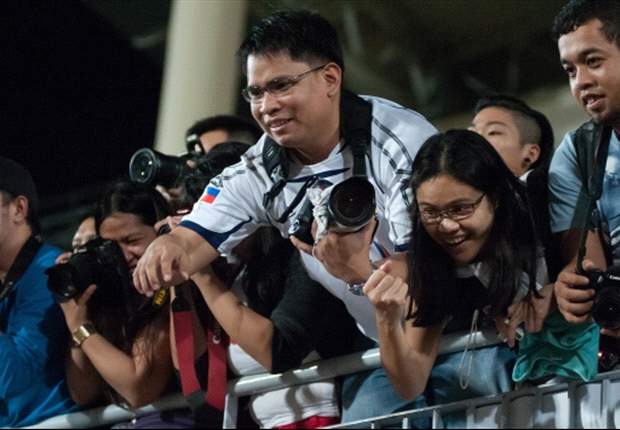 Singapore fans ready for red-hot showdown with Philippines