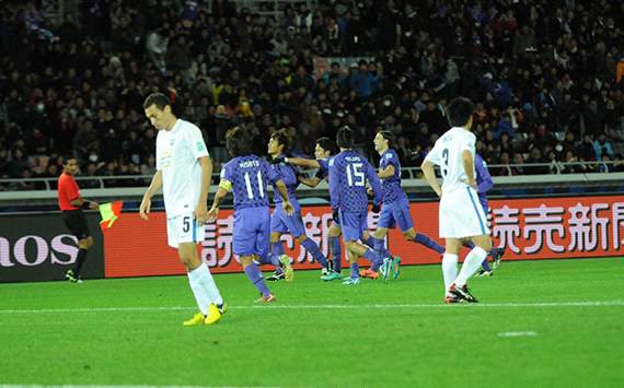 Sanfrecce Hiroshima celebrating (CWC)