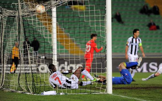 UEFA Europa League, Udinese Calcio v Liverpool FC, Daniele Padelli, Jordan Henderson
