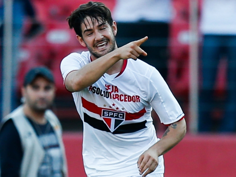 Pato could stay at Corinthians - Tite