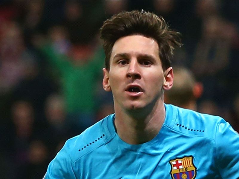 Messi returns to Barcelona training