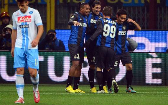 Inter celebrating vs Napoli