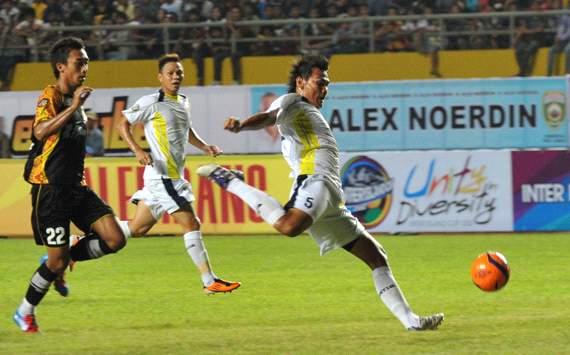 PSPS vs. Sriwijaya - IIC 2012