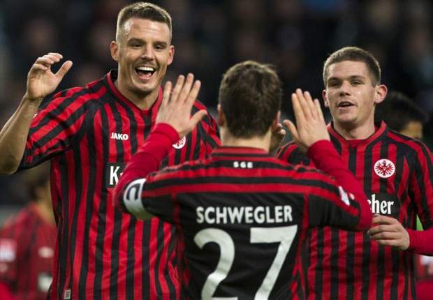 Zeugnisse, Gewinner, Verlierer und der Transfermarkt: Alle Infos zu den Bundesligisten im Überblick