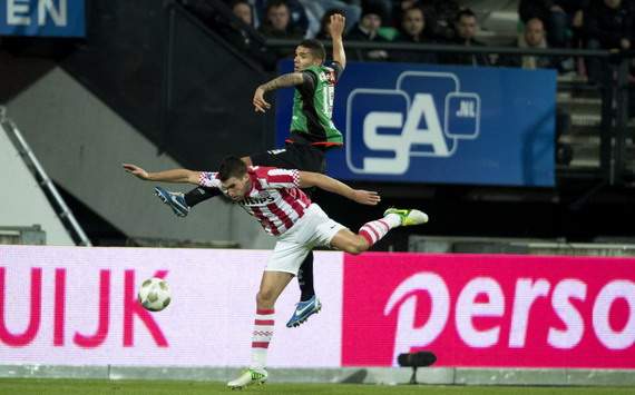 NEC - PSV, Kevin Strootman vs. Victor Palsson