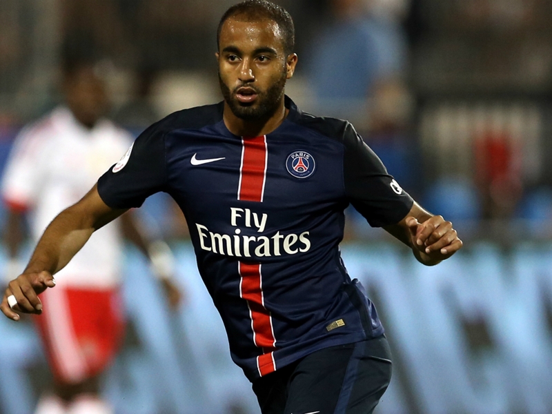 Lucas wants to stay at PSG despite Premier League reports