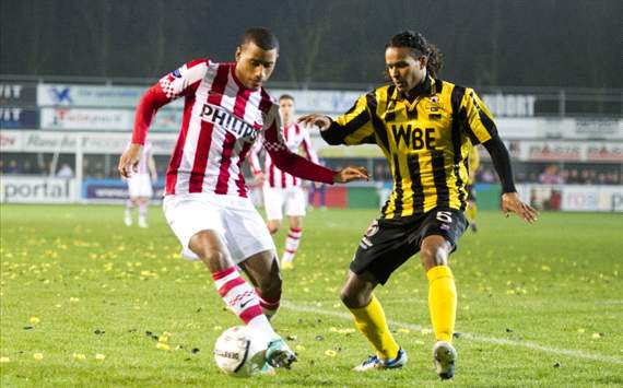 Rijnsburgse Boys - PSV, Luciano Narsingh