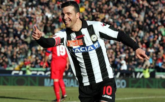 Antonio Di Natale celebrates a goal in Udinese-Inter