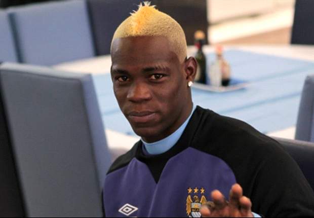 ANG - 2013, nouvelle coupe pour Balotelli