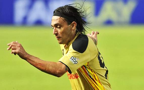 Esteban Herrera - Mitra Kukar