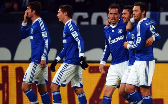 FC Schalke 04 v Hannover 96 - Bundesliga