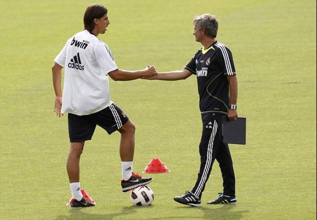 ESP, Real - Khedira encense Mourinho