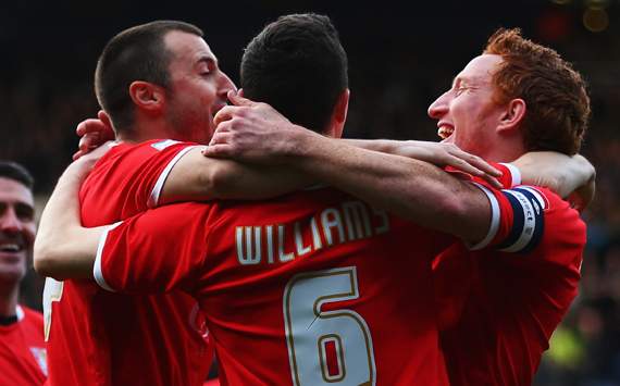 EPL - QPR vs MK Dons, Dean Lewington