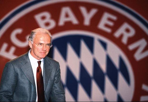 UEFA - Beckenbauer reçoit le prix du président de l'UEFA