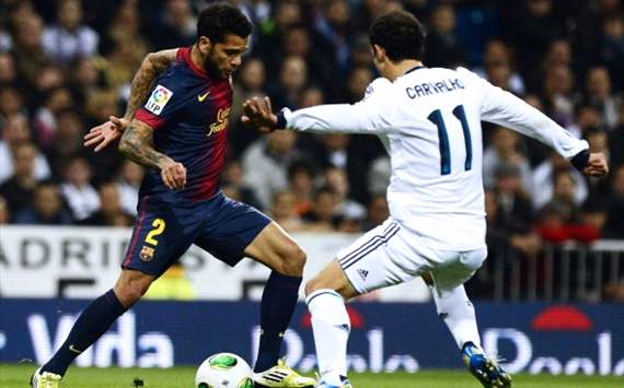 Daniel Alves, Ricardo Carvalho | Real Madrid v Barcelona | Clásico