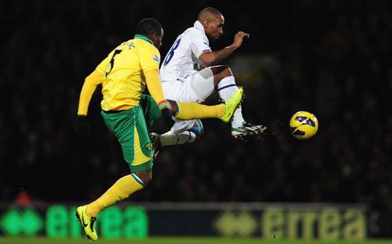EPL, Norwich City v Tottenham Hotspur, Jermain Defoe, Sebastien Bassong