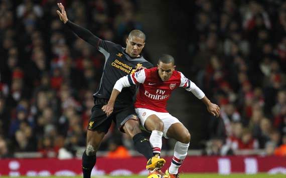 EPL, Arsenal v Liverpool, Glen Johnson (L), Theo Walcott (R)