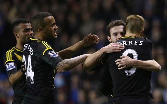 EPL, Reading v Chelsea, Juan Mata, Fernando Torres, Ryan Bertrand and Ashley Cole (L)