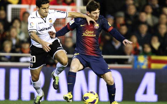 Lionel Messi, Ricardo Costa - Valencia vs Barcelona