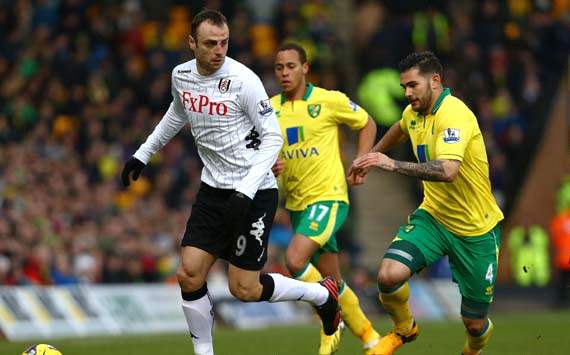 EPL, Norwich City v Fulham, Dimitar Berbatov, Bradley Johnson