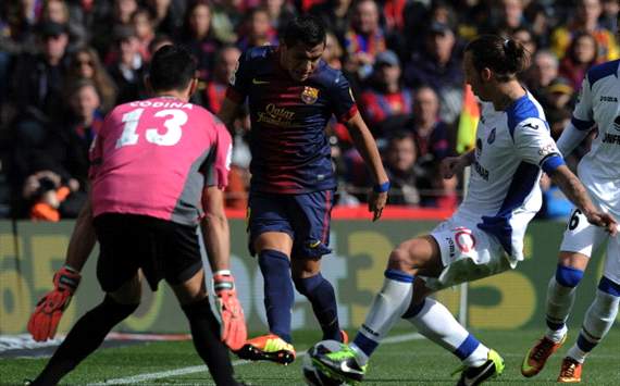 Codina, Dani Alves, Alexis - Barcelona v Getafe