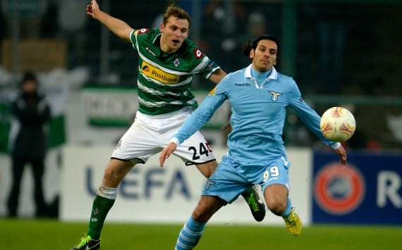 Tony Jantschke against Sergio Floccari - Moenchengladbach-Lazio