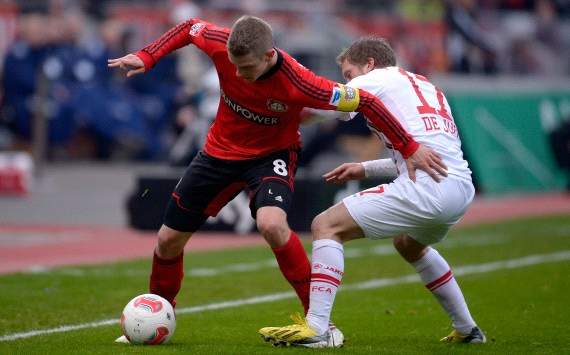 Germany: Bayer Leverkusen - FC Augsburg, Lars Bender, Marcel de Jong