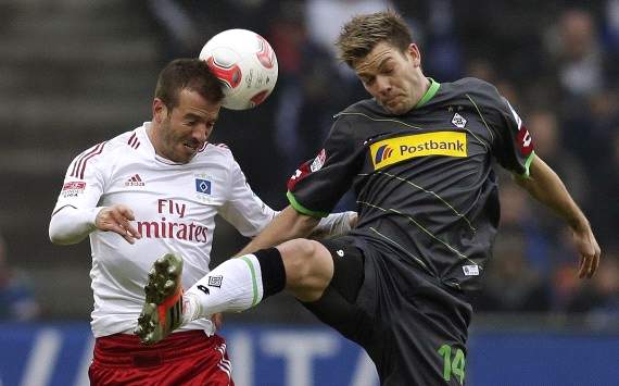 Germany: Hamburger SV - Borussia Monchengladbach, Rafael van der Vaart, Thorben Marx