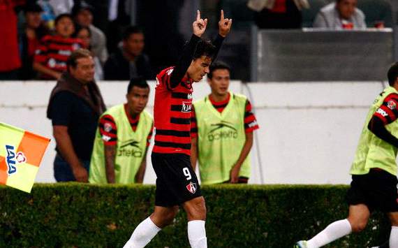 Omar Bravo, Atlas
