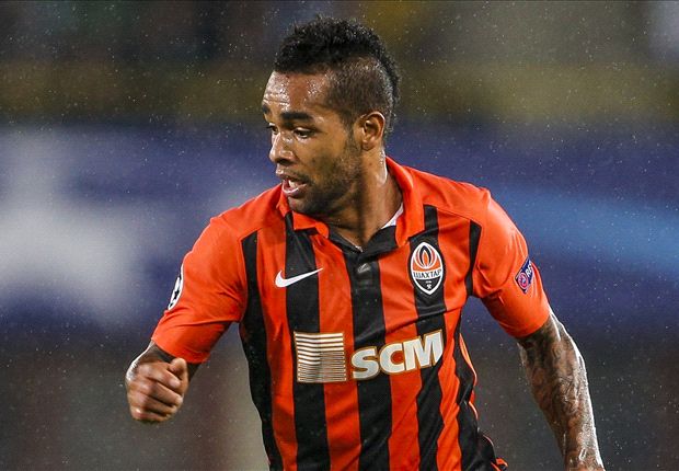 Liverpool told to pay £50 million for Alex Teixeira