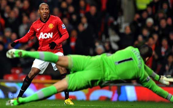 FA Cup, Manchester United v Reading, Adam Federici (R, Ashley Young (L)