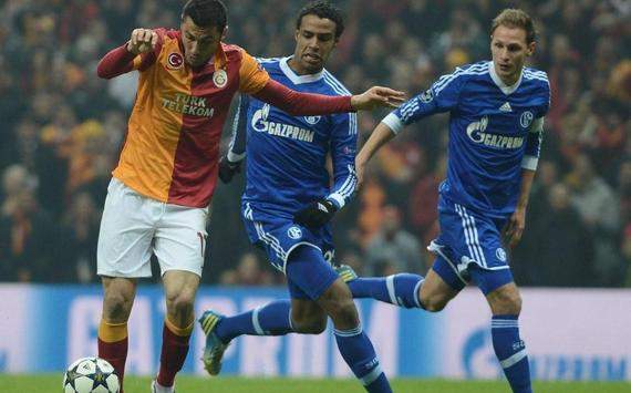 UCL: Burak Yilmaz (Galatasaray) - Matip, Howedes (Schalke)