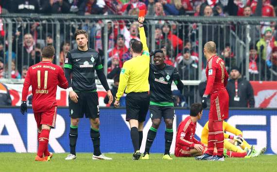 Werder's Prodl sees red card vs Bayern Munich