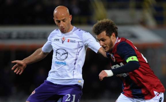 Migliaccio e Diamanti in Bologna-Fiorentina (Serie A)