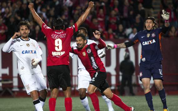 Alfredo Moreno, Javier Gandolfi, Xolos de Tijuana vs Corinthians