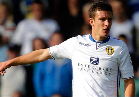 Wigan close in on Leeds exile Pearce