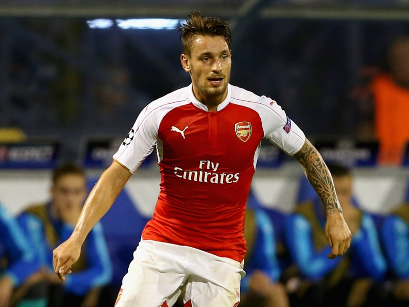 Arsenal, Debuchy sort sur blessure contre Bournemouth