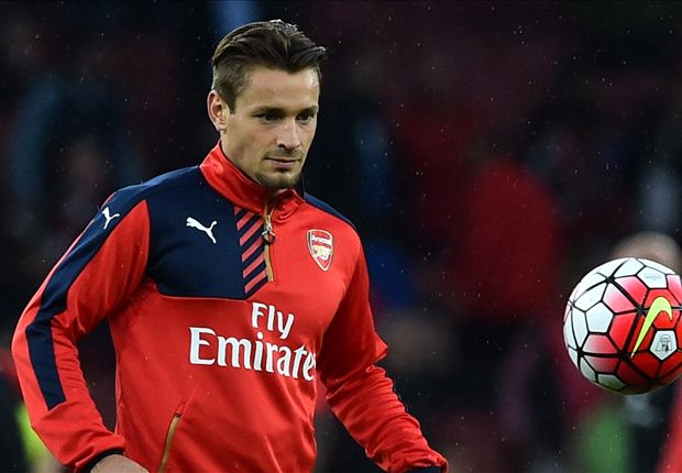 Wenger confirms blocking Manchester United move for Debuchy