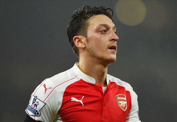Ozil: I fear Arsenal fans question my commitment