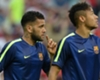 Dani Alves kontert Gerüchte: "Muss Neymar von gar nichts überzeugen"