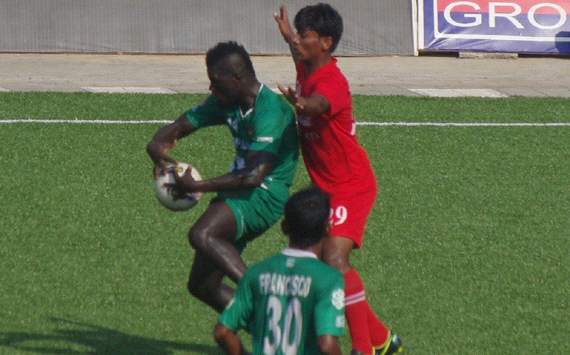 Gabriel Obatola, Satish Singh, Salgaocar FC vs Churchill Brothers, I-League