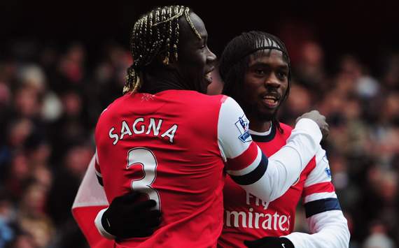 EPL - Arsenal vs Reading, Bacary Sagna & Gervinho
