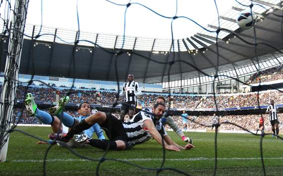 EPL - Manchester City v Newcastle United, Carlos Tevez