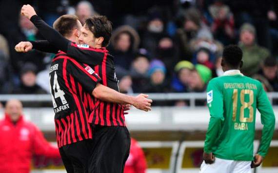 Eintracht Frankfurt jubelt in Fürth, Alex Meier und Srdjan Lakic