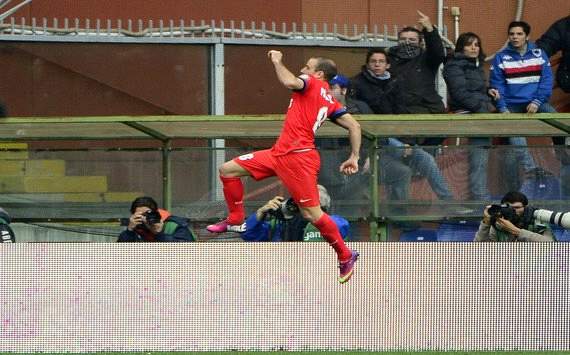 Rodrigo Palacio scores for Inter vs Sampdoria