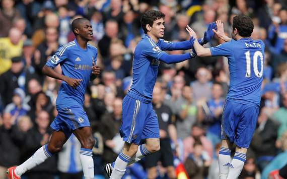EPL - Chelsea v Sunderland, Ramires; Juan Mata and Oscar