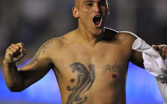 Humberto Suazo, Cruz azul
