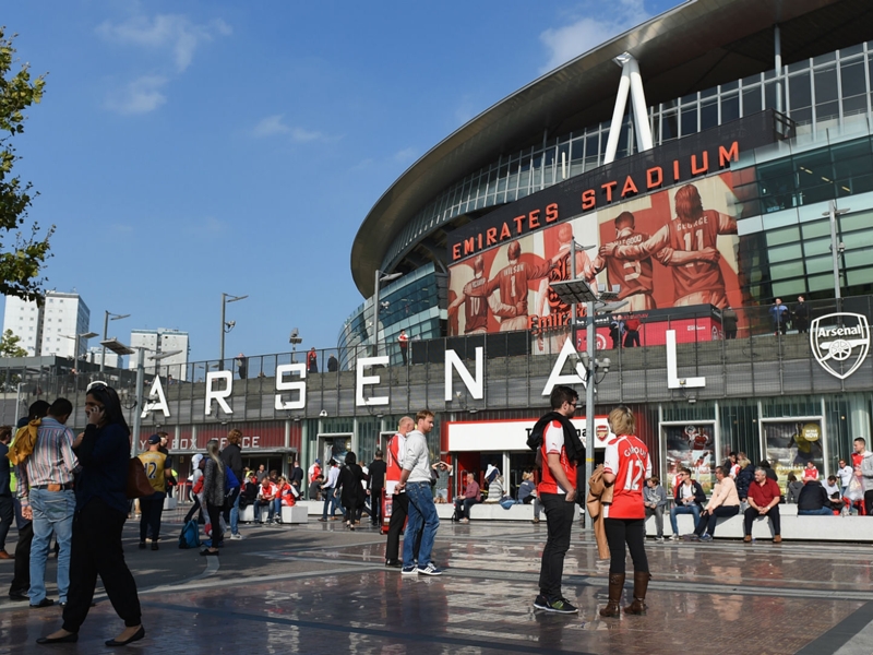 Niente posti vuoti all'Emirates: l'Arsenal ritira la tessera a chi non va allo stadio