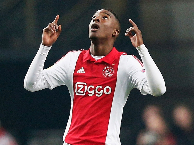 Bosz confirms Bazoer to leave Ajax as Wolfsburg move nears